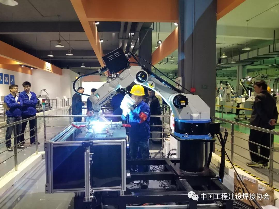 第二届全国焊接机器人操作竞赛组队报名工作启动